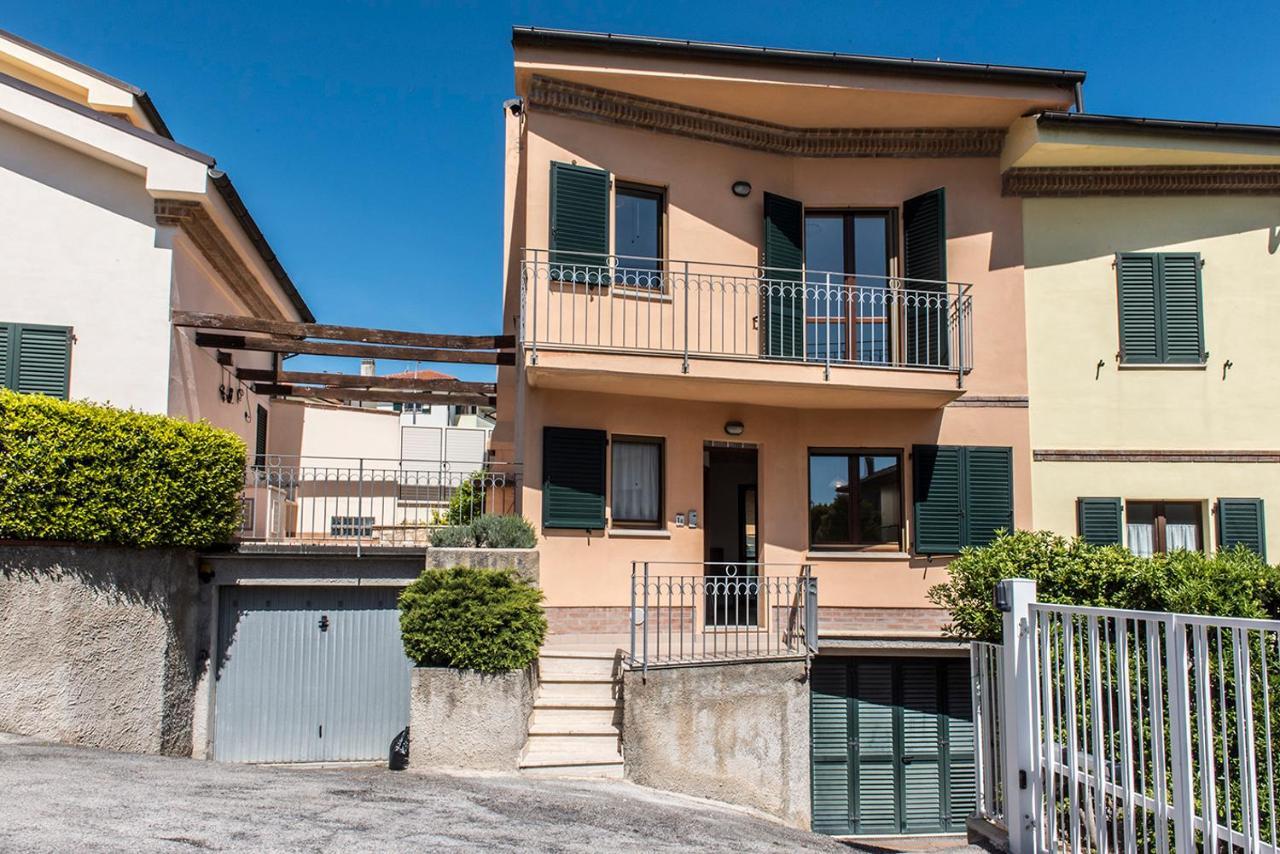 S130 - Sirolo, Deliziosa Villetta Con Terrazzo Eksteriør bilde